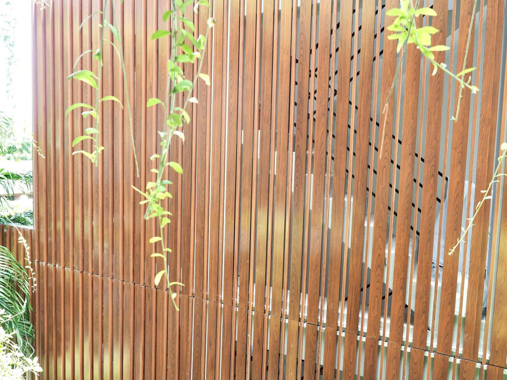 Panwaburi Beachfront Resort - Sha Extra Plus Esterno foto A traditional Japanese shōji