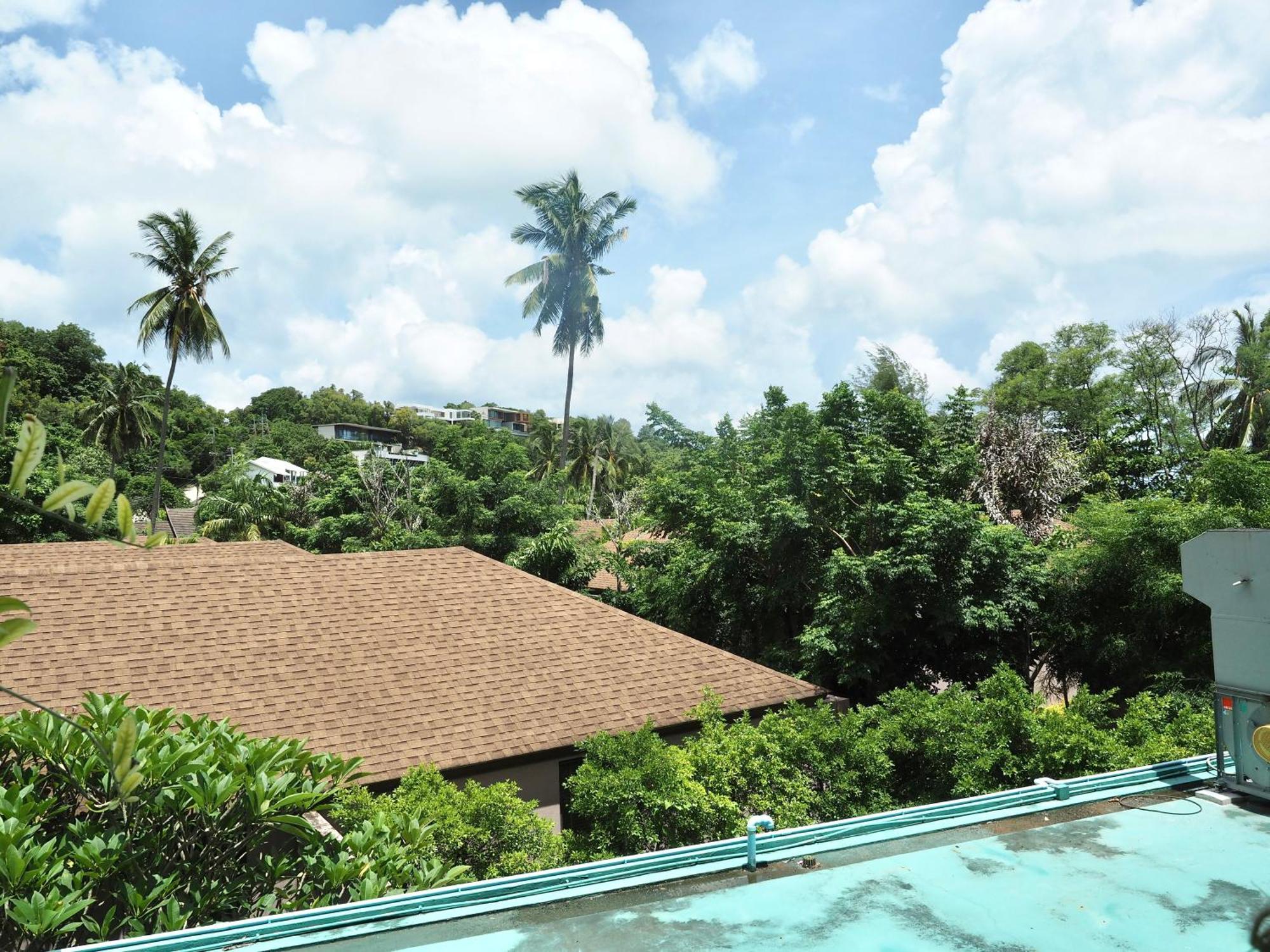 Panwaburi Beachfront Resort - Sha Extra Plus Esterno foto View of the resort